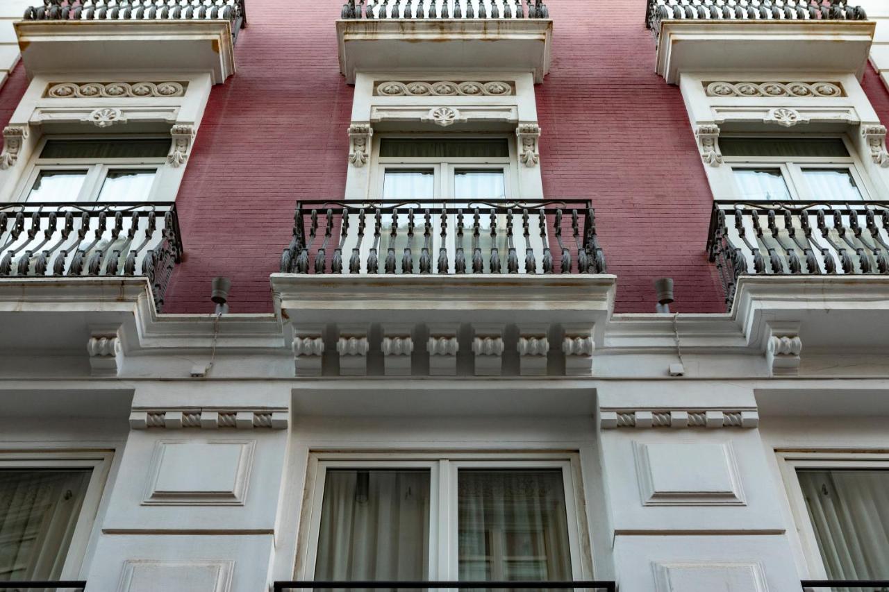 เปอตี พาเลซ พลาซา เด ลา เรย์นา Hotel บาเลนเซีย ภายนอก รูปภาพ