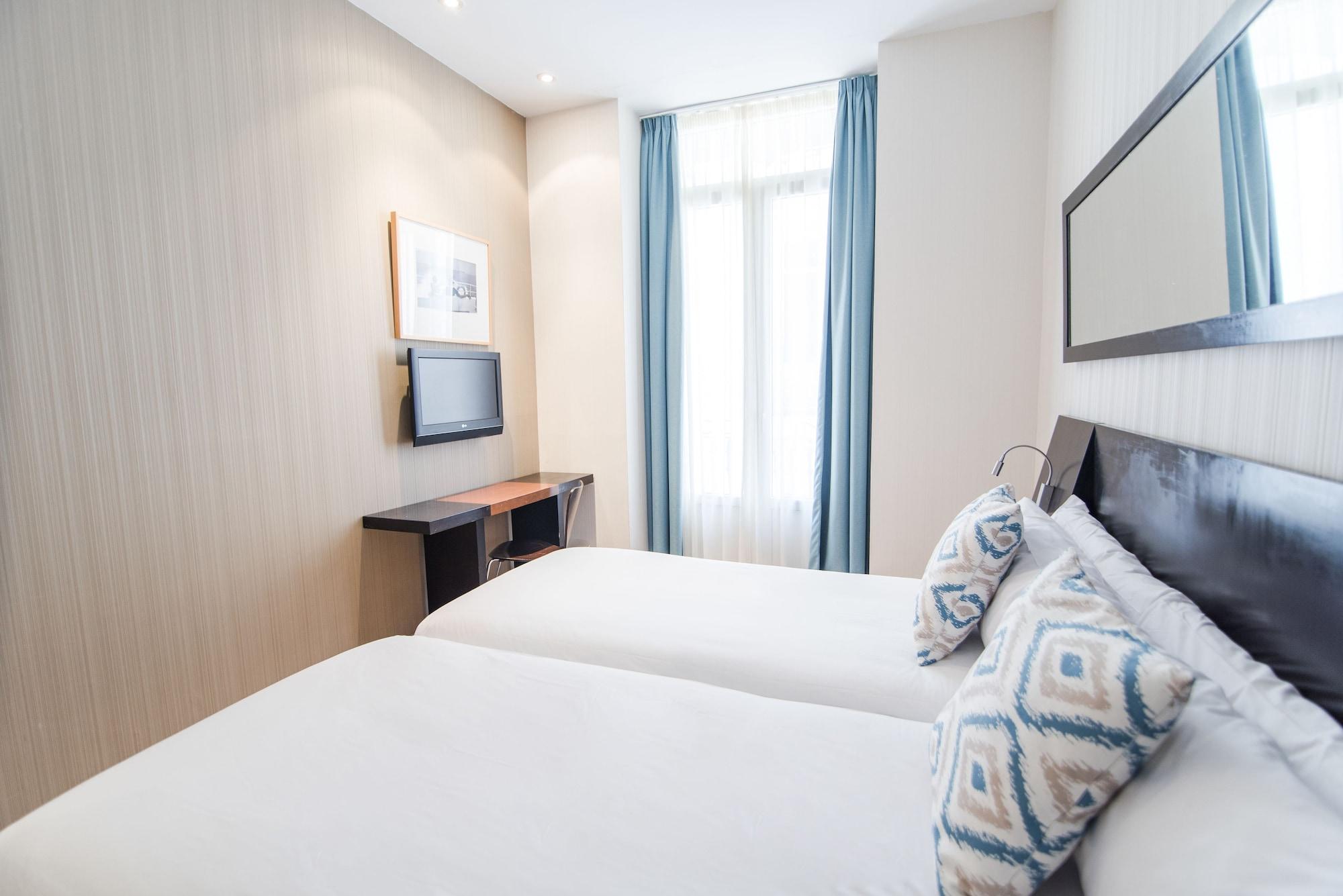 เปอตี พาเลซ พลาซา เด ลา เรย์นา Hotel บาเลนเซีย ภายนอก รูปภาพ