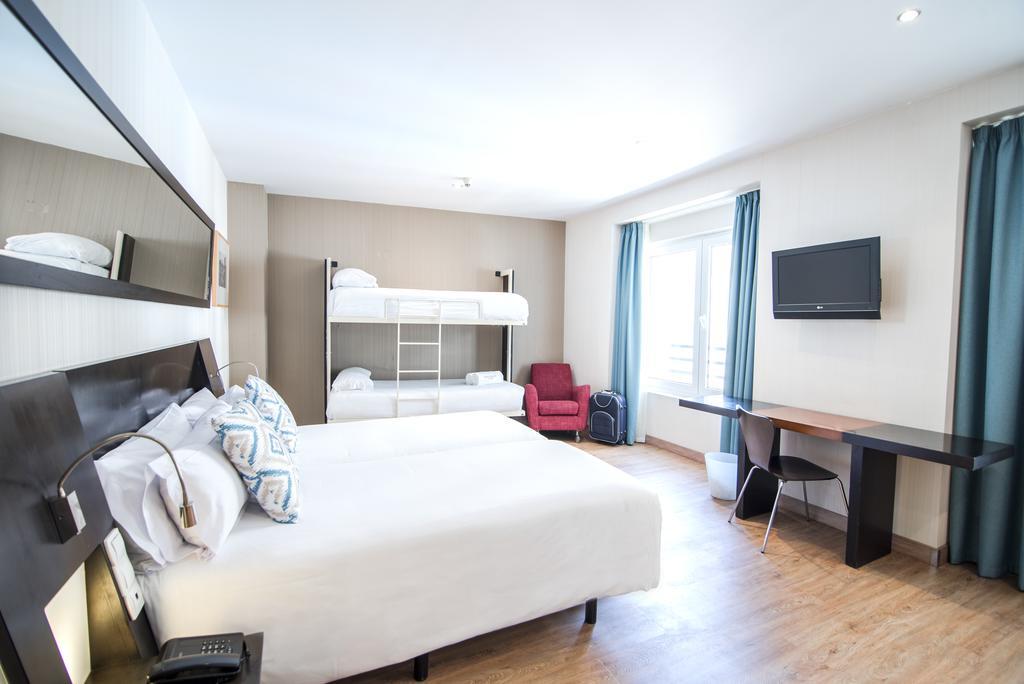 เปอตี พาเลซ พลาซา เด ลา เรย์นา Hotel บาเลนเซีย ภายนอก รูปภาพ